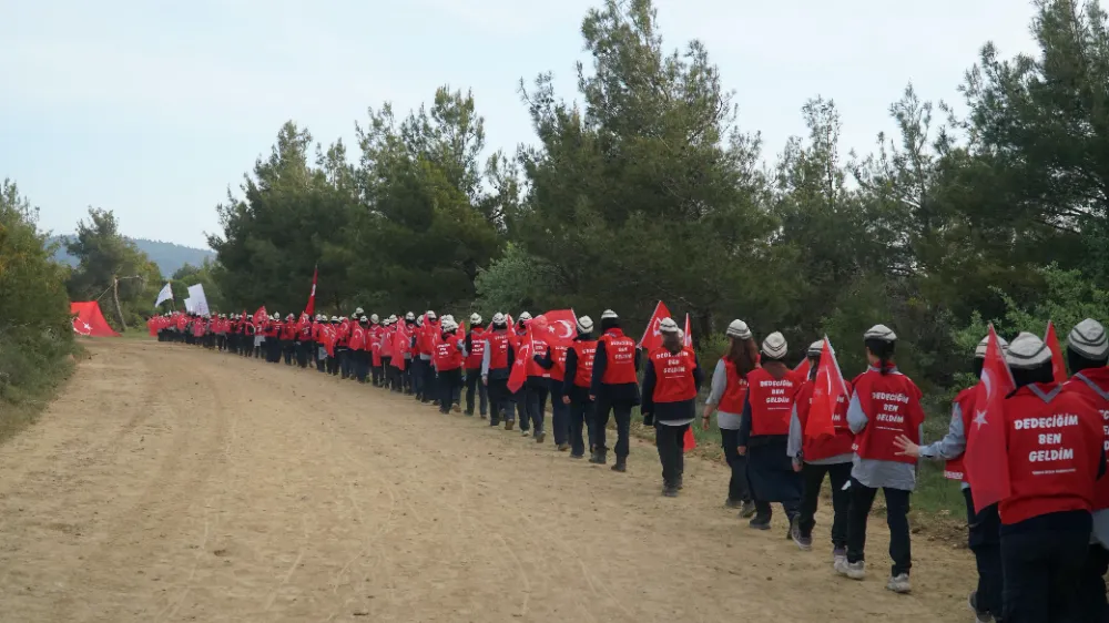 53 ilden 3 bine yakın izci Çanakkale’de 57. Alay’ın izinden yürüdü