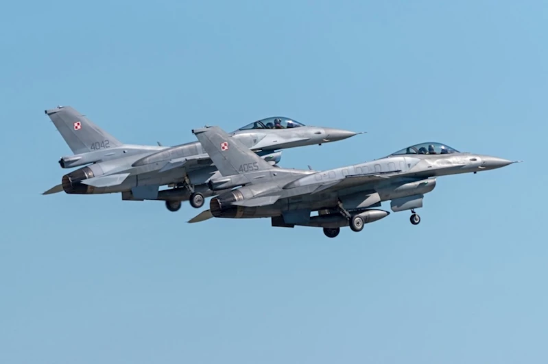 Polonya ve NATO uçakları, Rus saldırıları dolayısıyla savaş uçaklarını havalandırdı